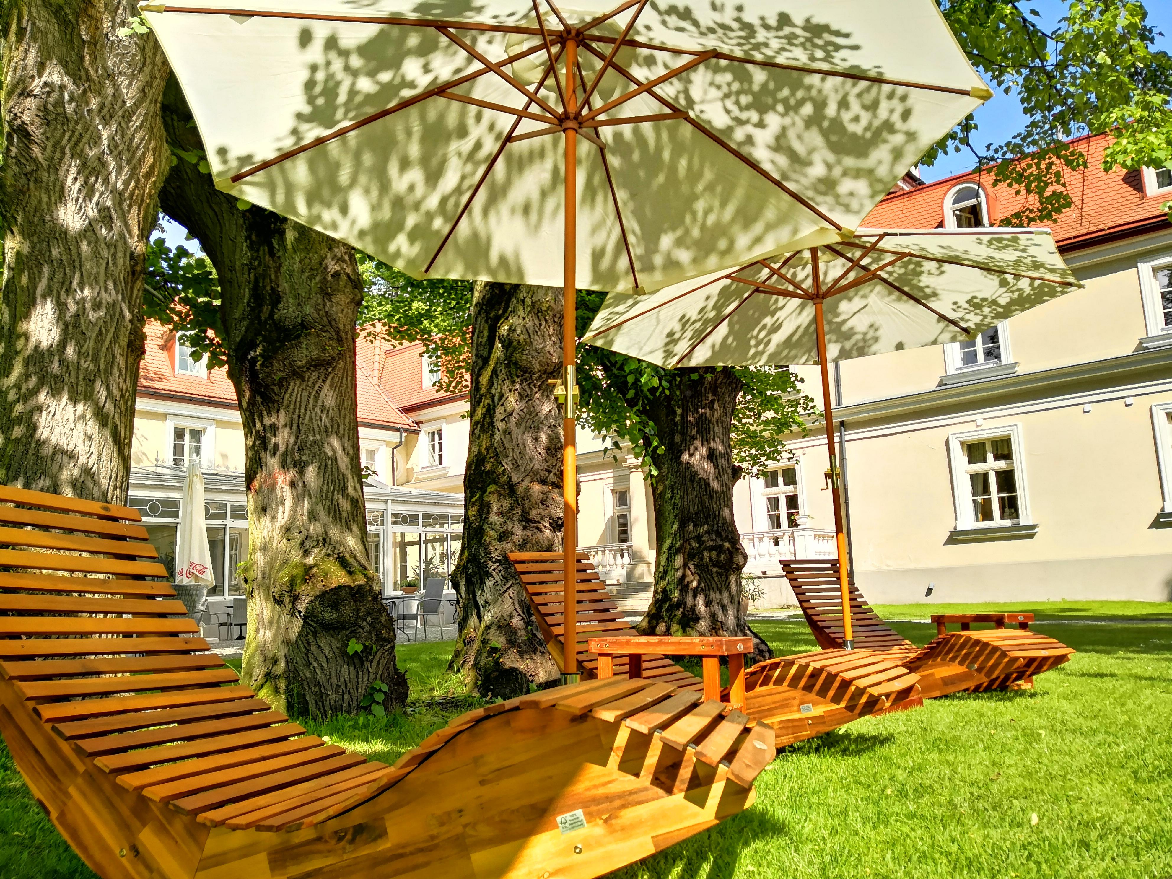 Dwor Sierakow Hotel Buitenkant foto